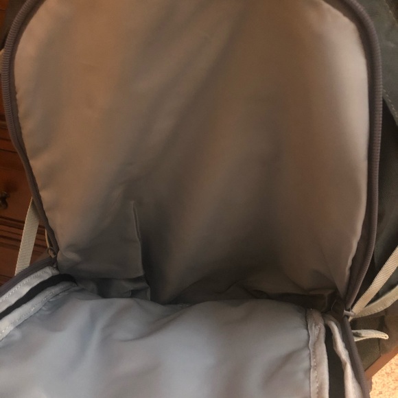 MountainSummitGear 25L DayPack - Picture 4 of 5